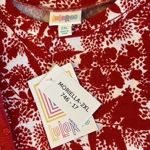 NWT, LuLaRoe, 2XL, red & white top, festive occasions. Soft,  lots of stretch.
